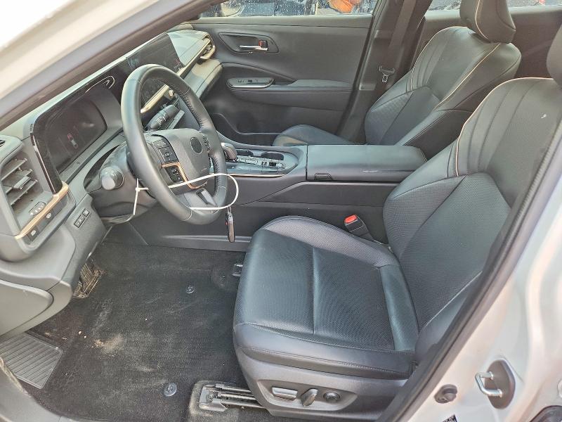 60661226 :رقم المزاد ، JTDAAAAF7P3011032 vin ، 2023 Toyota Crown مزاد بيع