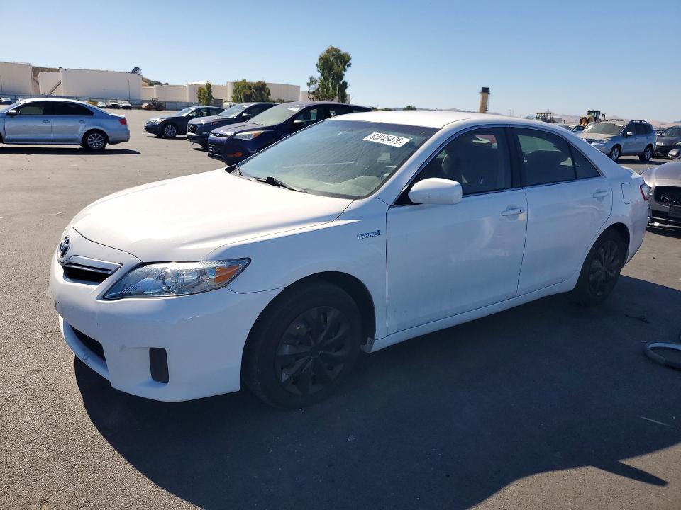 2011 Toyota Camry მანქანა იყიდება აუქციონზე, vin: 4T1BB3EK7BU135398, აუქციონის ნომერი: 63245476