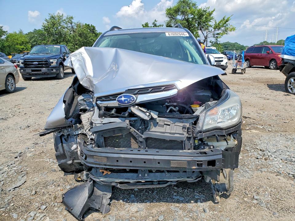 2018 Subaru Forester მანქანა იყიდება აუქციონზე, vin: JF2SJAJCXJH414718, აუქციონის ნომერი: 61692046