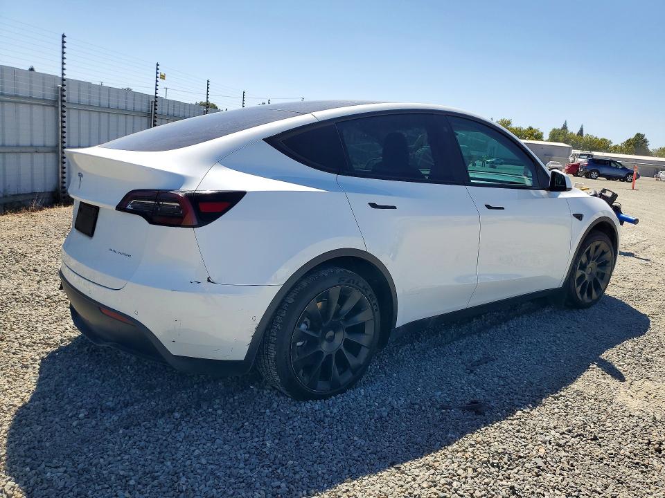 Продажа на аукционе авто 2021 Tesla Model Y, vin: 5YJYGDEE1MF301653, номер лота: 63329346