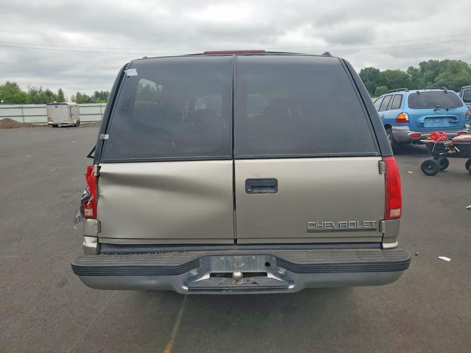 1999 Chevrolet Suburban მანქანა იყიდება აუქციონზე, vin: 3GNFK16R0XG113041, აუქციონის ნომერი: 62529646