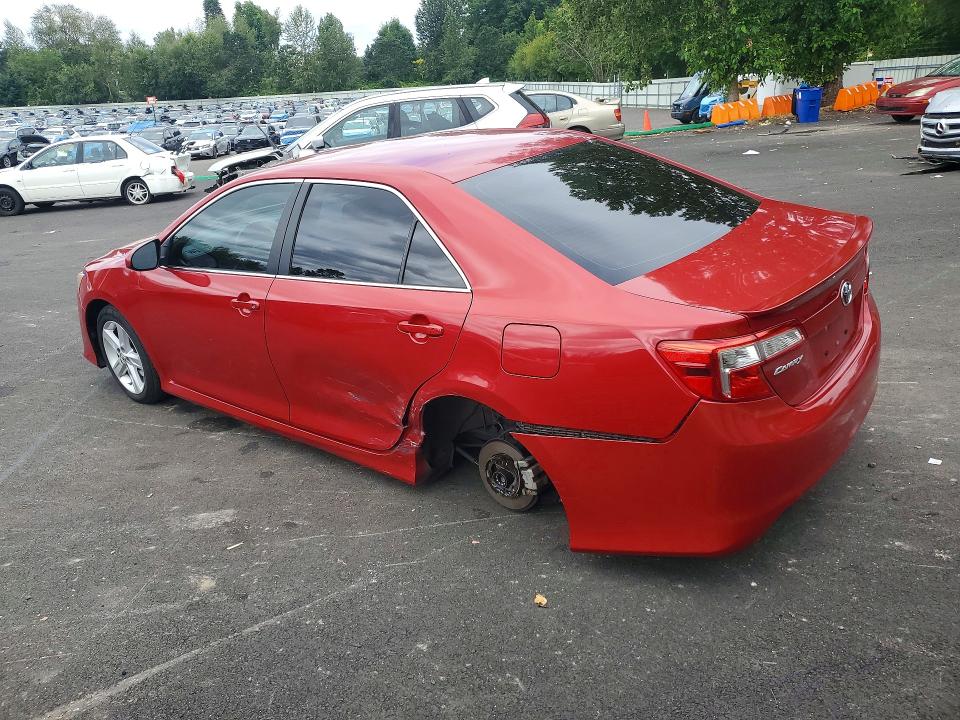 60195456 :رقم المزاد ، 4T1BF1FK5EU816168 vin ، 2014 Toyota Camry مزاد بيع