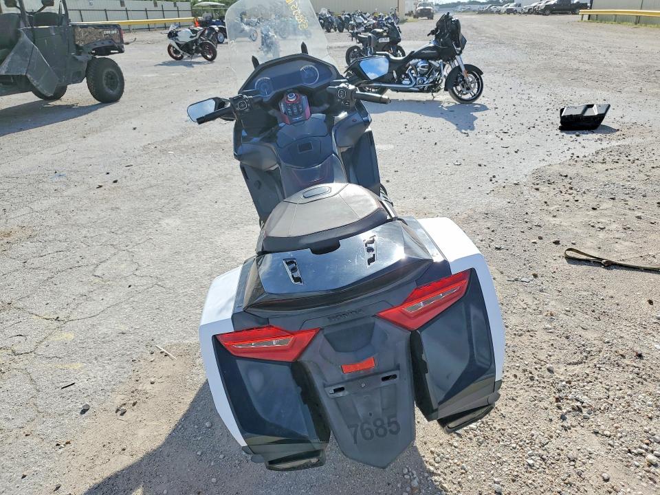 58355166 :رقم المزاد ، JH2SC7916LK200045 vin ، 2020 Honda Gl1800 مزاد بيع