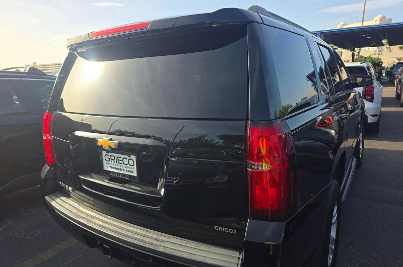 61905626 :رقم المزاد ، 1GNSKBKC0LR111239 vin ، 2020 Chevrolet Tahoe مزاد بيع