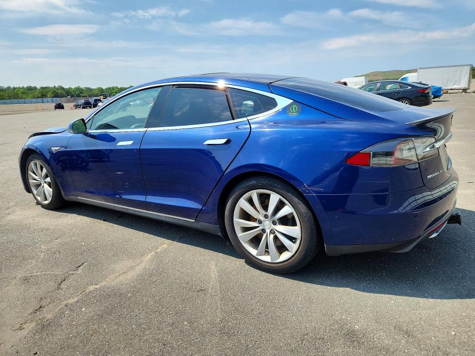 Продажа на аукционе авто 2015 Tesla Model S, vin: 5YJSA1H26FF098348, номер лота: 60811926