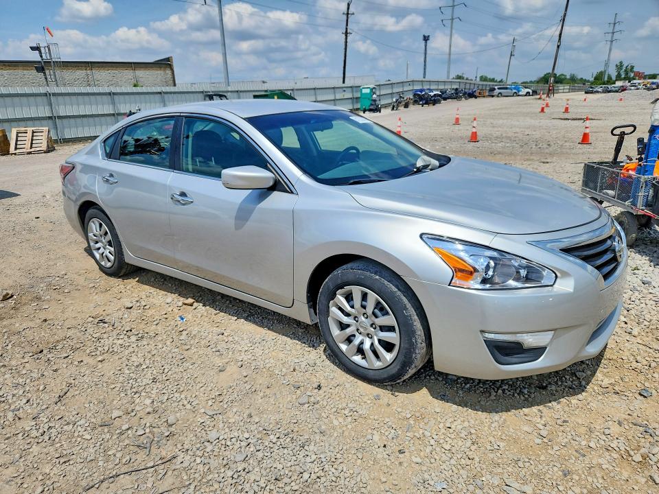 2015 Nissan Altima მანქანა იყიდება აუქციონზე, vin: 1N4AL3AP5FN312423, აუქციონის ნომერი: 61235366