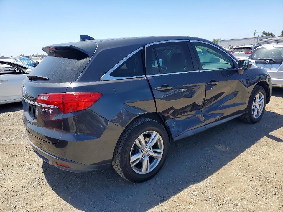 60706646 :رقم المزاد ، 5J8TB3H32FL016880 vin ، 2015 Acura Rdx مزاد بيع