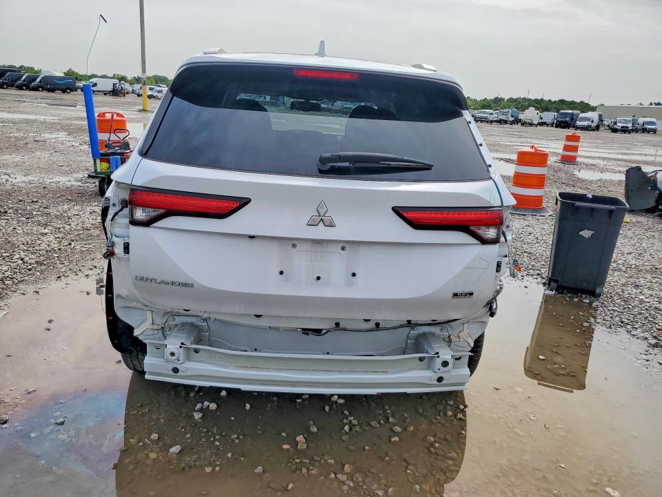 60703326 :رقم المزاد ، JA4J3VA88NZ059405 vin ، 2022 Mitsubishi Outlander مزاد بيع