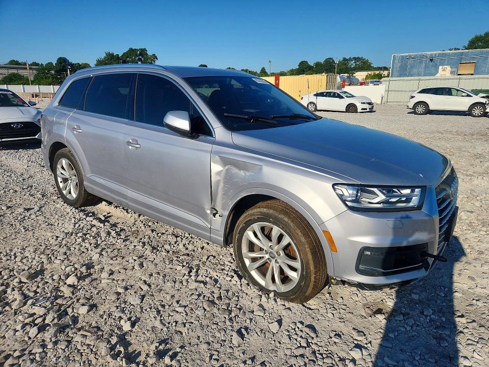 Продаж на аукціоні авто 2017 Audi Q7, vin: WA1LAAF78HD033458, номер лоту: 63332656