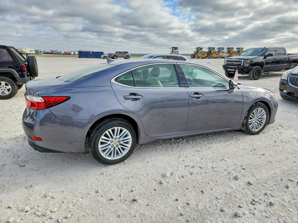62670886 :رقم المزاد ، JTHBK1GG0D2045332 vin ، 2013 Lexus Es مزاد بيع