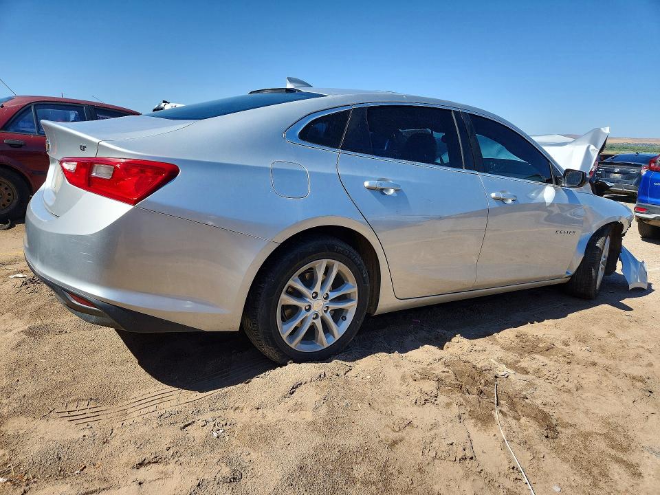 63194606 :رقم المزاد ، 1G1ZD5ST1JF136726 vin ، 2018 Chevrolet Malibu مزاد بيع