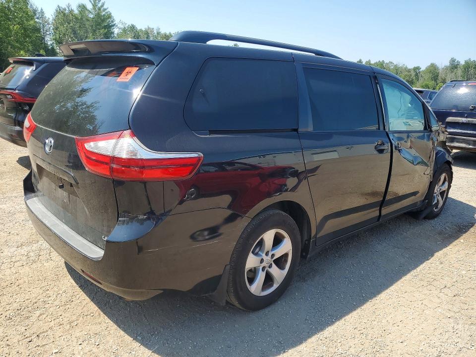 60627116 :رقم المزاد ، 5TDKZ3DC3HS860391 vin ، 2017 Toyota Sienna مزاد بيع