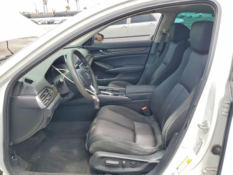 60693936 :رقم المزاد ، 1HGCV1F41JA018602 vin ، 2018 Honda Accord مزاد بيع