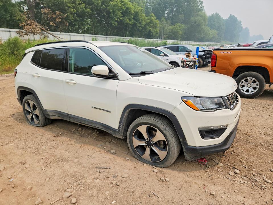 2018 Jeep Compass მანქანა იყიდება აუქციონზე, vin: 3C4NJDBB1JT113601, აუქციონის ნომერი: 61175036