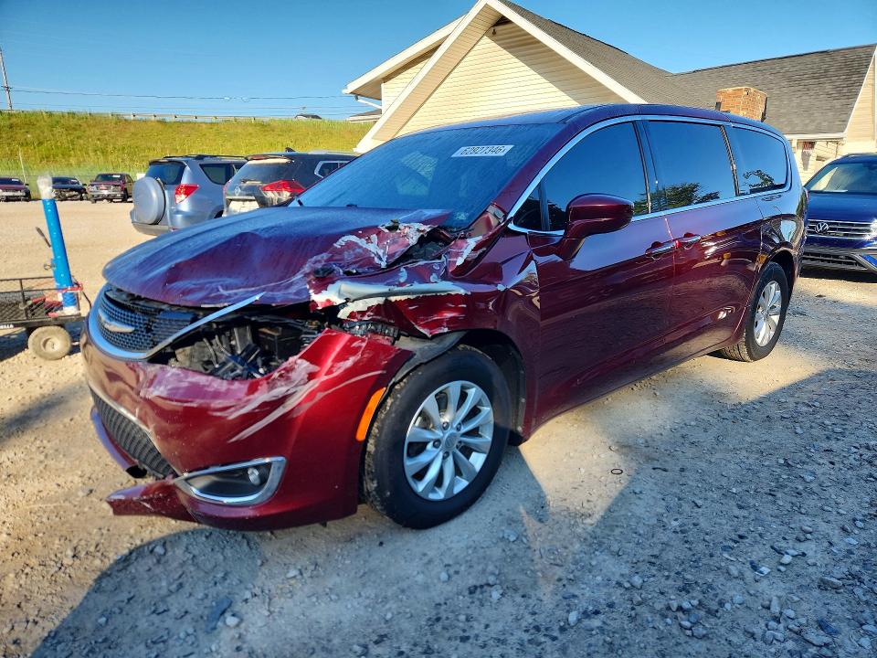 Продажа на аукционе авто 2018 Chrysler Pacifica, vin: 2C4RC1FG0JR117884, номер лота: 62927346