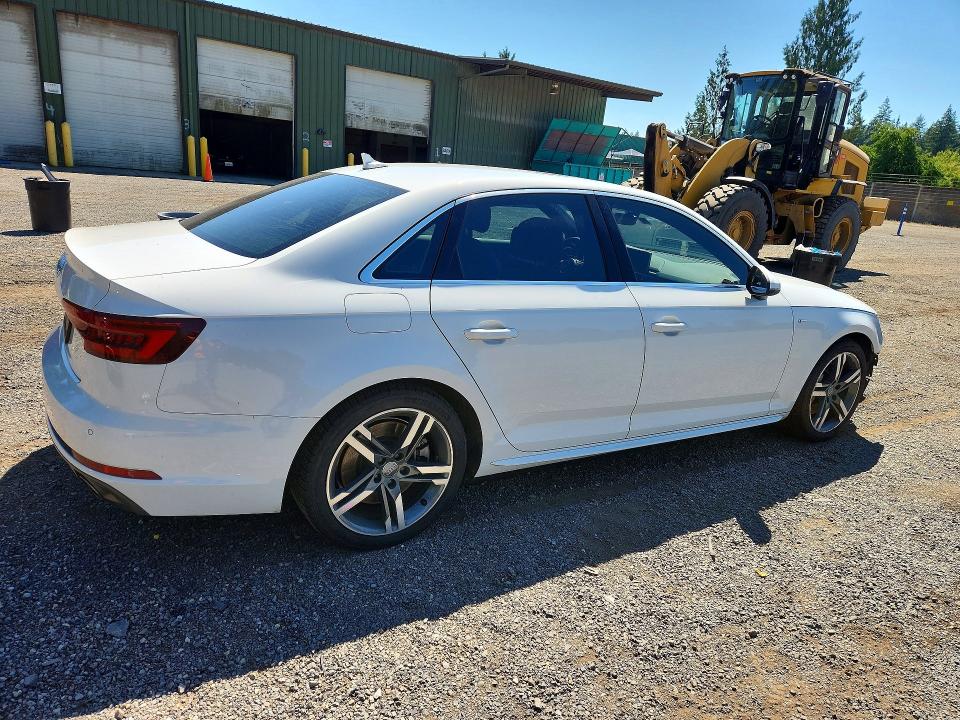 Продаж на аукціоні авто 2018 Audi A4, vin: WAUENAF44JN020048, номер лоту: 62621276