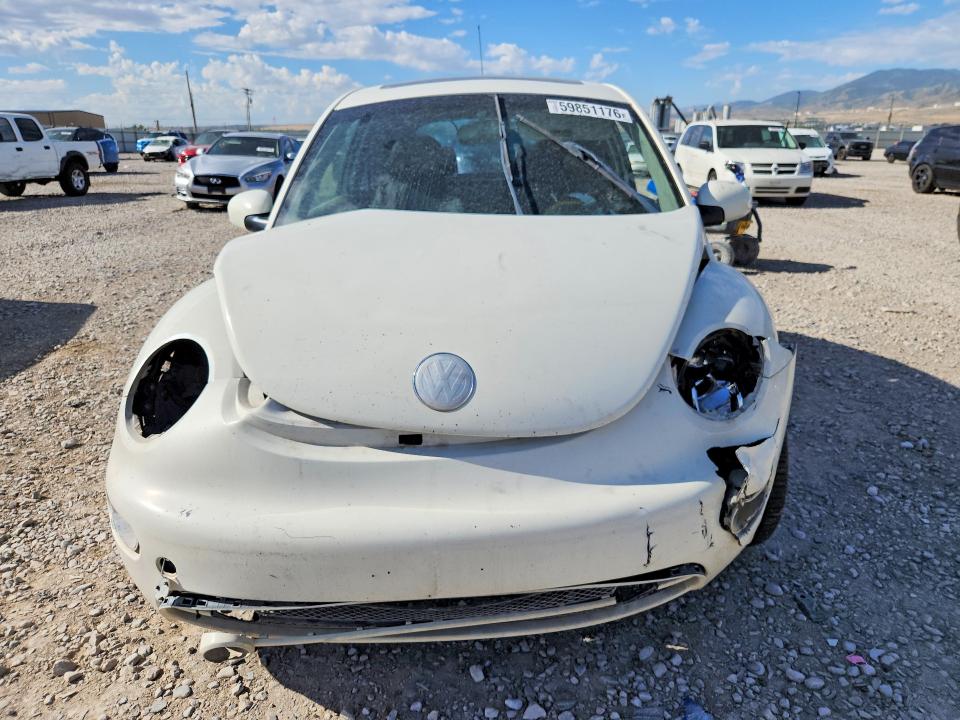 59851176 :رقم المزاد ، 3VWCR31C75M405450 vin ، 2005 Volkswagen New Beetle مزاد بيع