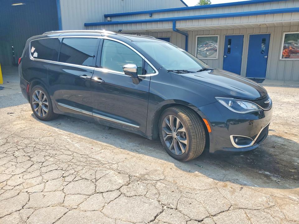 60492096 :رقم المزاد ، 2C4RC1GG9HR500974 vin ، 2017 Chrysler Pacifica مزاد بيع