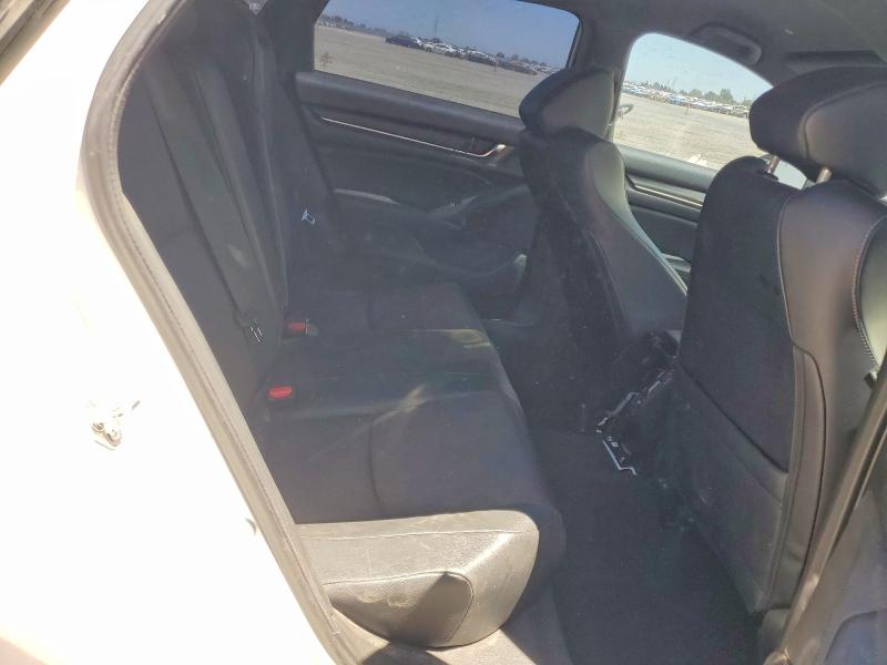 2018 Honda Accord მანქანა იყიდება აუქციონზე, vin: 1HGCV1F34JA159428, აუქციონის ნომერი: 62879196