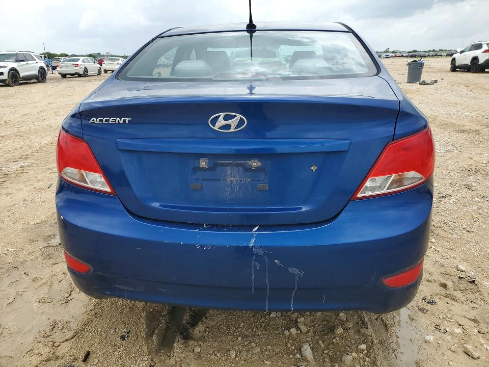 2015 Hyundai Accent მანქანა იყიდება აუქციონზე, vin: KMHCT4AE3FU806952, აუქციონის ნომერი: 60718926