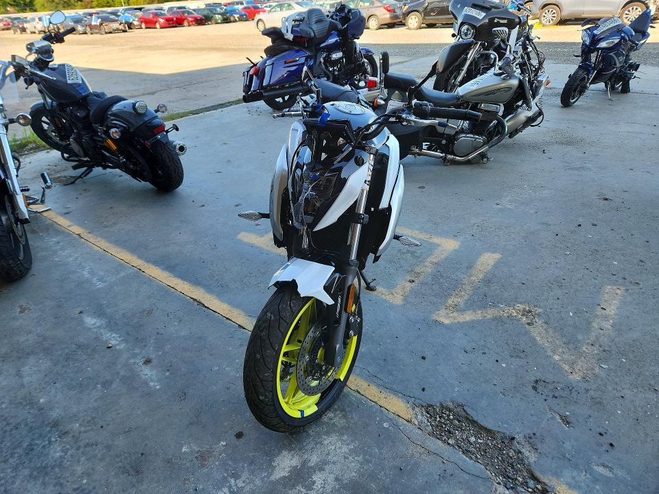 63128866 :رقم المزاد ، LCEPEVLB4N6000601 vin ، 2022 Moto Guzzi Cf500 مزاد بيع