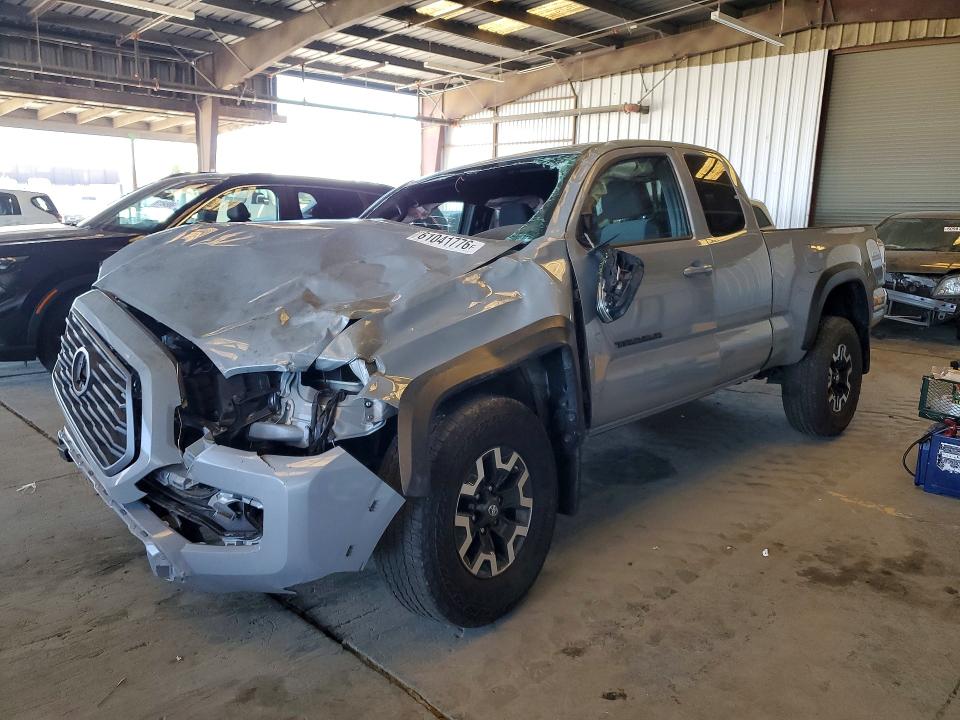 61041776 :رقم المزاد ، 3TYSZ5AN5MT009452 vin ، 2021 Toyota Tacoma مزاد بيع