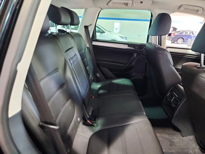 60840256 :رقم المزاد ، WVGEF9BP3GD012239 vin ، 2016 Volkswagen Touareg مزاد بيع