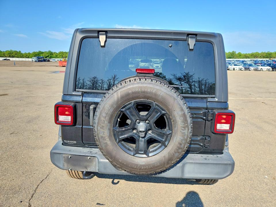 62742656 :رقم المزاد ، 1C4GJXAG2LW301984 vin ، 2020 Jeep Wrangler مزاد بيع