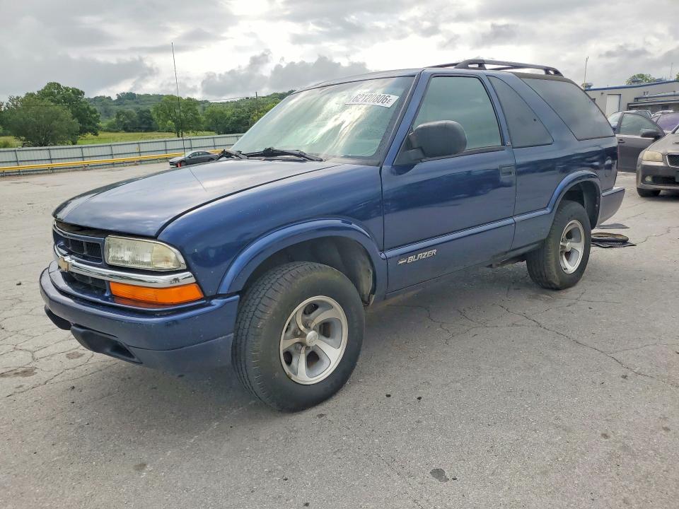 62120806 :رقم المزاد ، 1GNCS18W82K143184 vin ، 2002 Chevrolet Blazer مزاد بيع