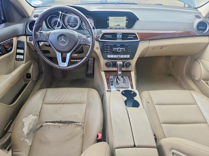 2014 Mercedes-benz C მანქანა იყიდება აუქციონზე, vin: WDDGF8AB5EA940524, აუქციონის ნომერი: 62445116