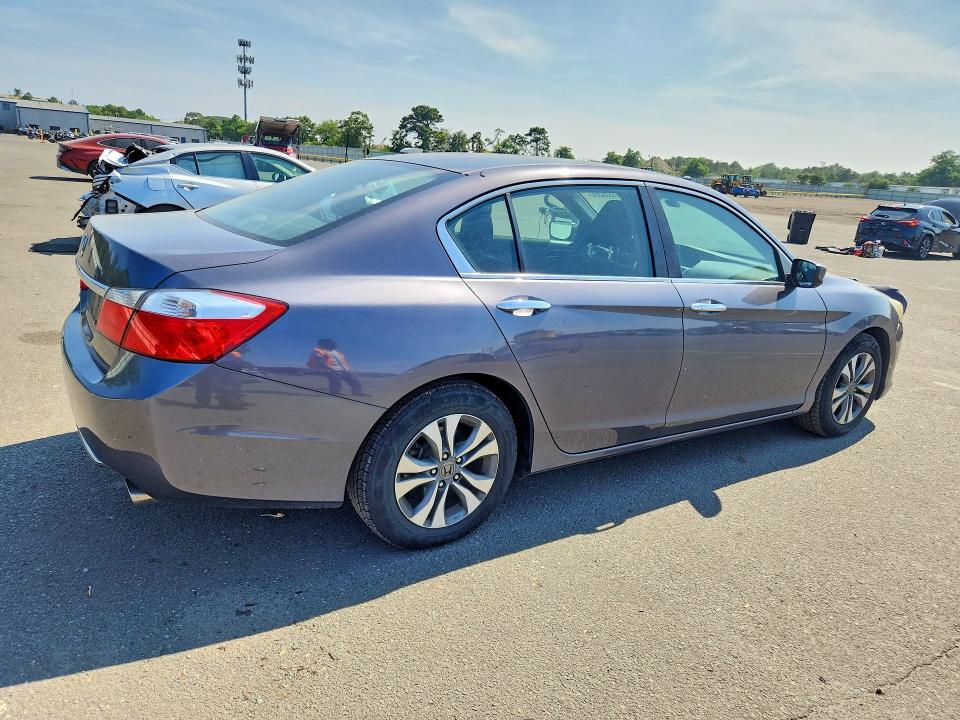 2015 Honda Accord მანქანა იყიდება აუქციონზე, vin: 1HGCR2F39FA004522, აუქციონის ნომერი: 61599396