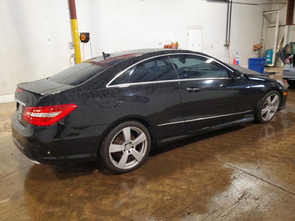 Продажа на аукционе авто 2011 Mercedes-benz E, vin: WDDKJ7CB8BF071660, номер лота: 60239036