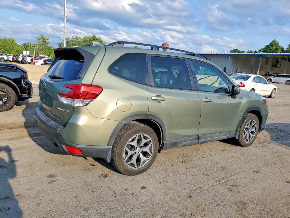 Продажа на аукционе авто 2020 Subaru Forester, vin: JF2SKAGC2LH513041, номер лота: 62247596