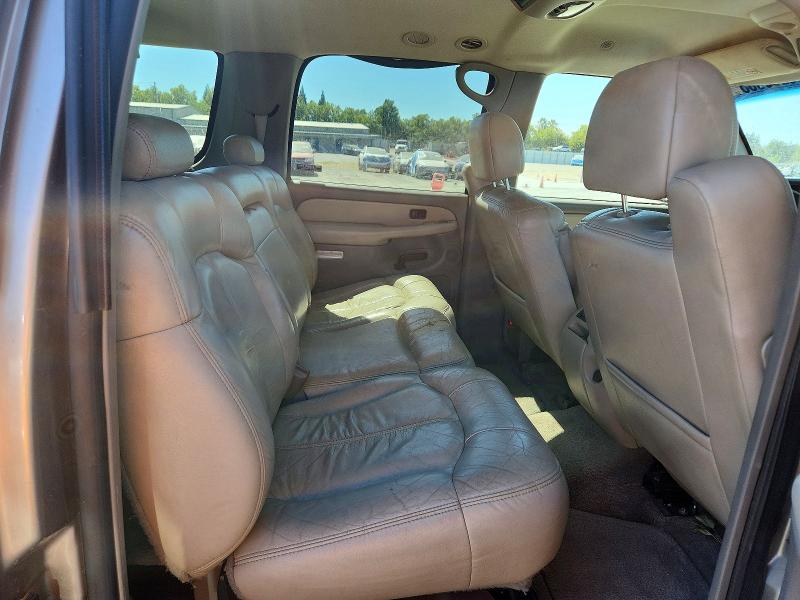 2000 Chevrolet Suburban მანქანა იყიდება აუქციონზე, vin: 3GNFK16T5YG151958, აუქციონის ნომერი: 62005636