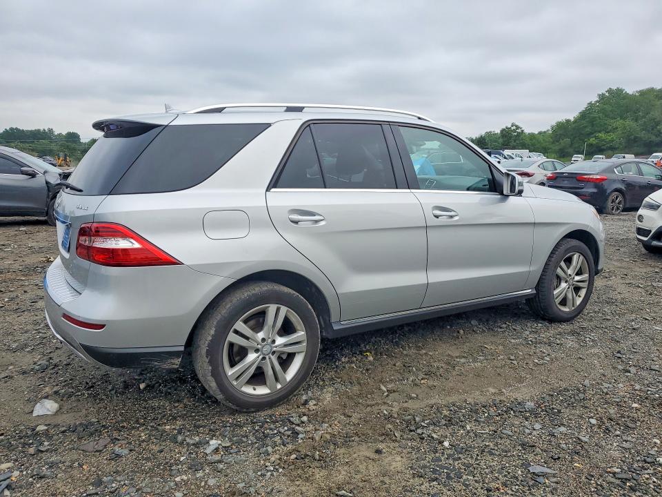 2015 Mercedes-benz Ml მანქანა იყიდება აუქციონზე, vin: 4JGDA5HB1FA471266, აუქციონის ნომერი: 59732086