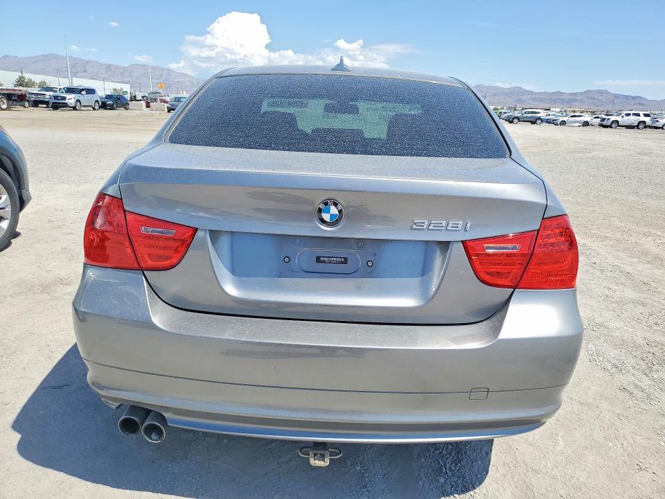 Продажа на аукционе авто 2011 Bmw 328, vin: WBAPH7C58BE851800, номер лота: 62641126