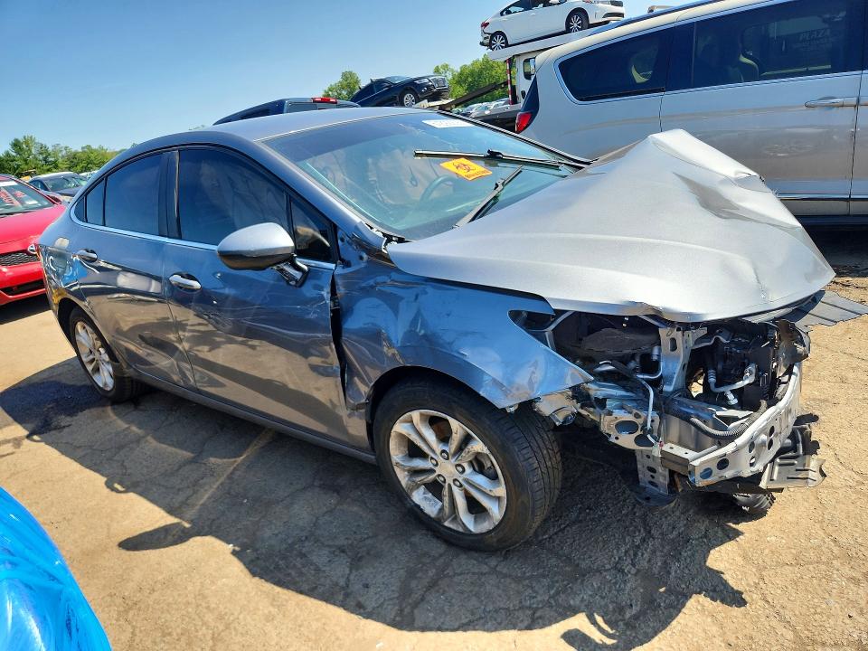 Продаж на аукціоні авто 2019 Chevrolet Cruze, vin: 1G1BE5SM8K7115519, номер лоту: 61892906