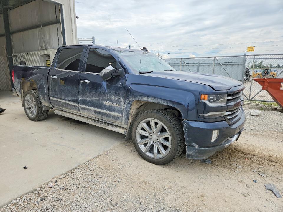 60596806 :رقم المزاد ، 3GCUKSEJ5JG385495 vin ، 2018 Chevrolet Silverado مزاد بيع