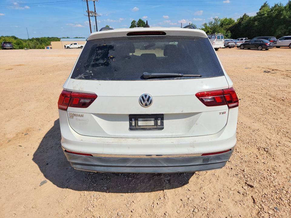 Продаж на аукціоні авто 2018 Volkswagen Tiguan, vin: 3VV3B7AX8JM031427, номер лоту: 63355576