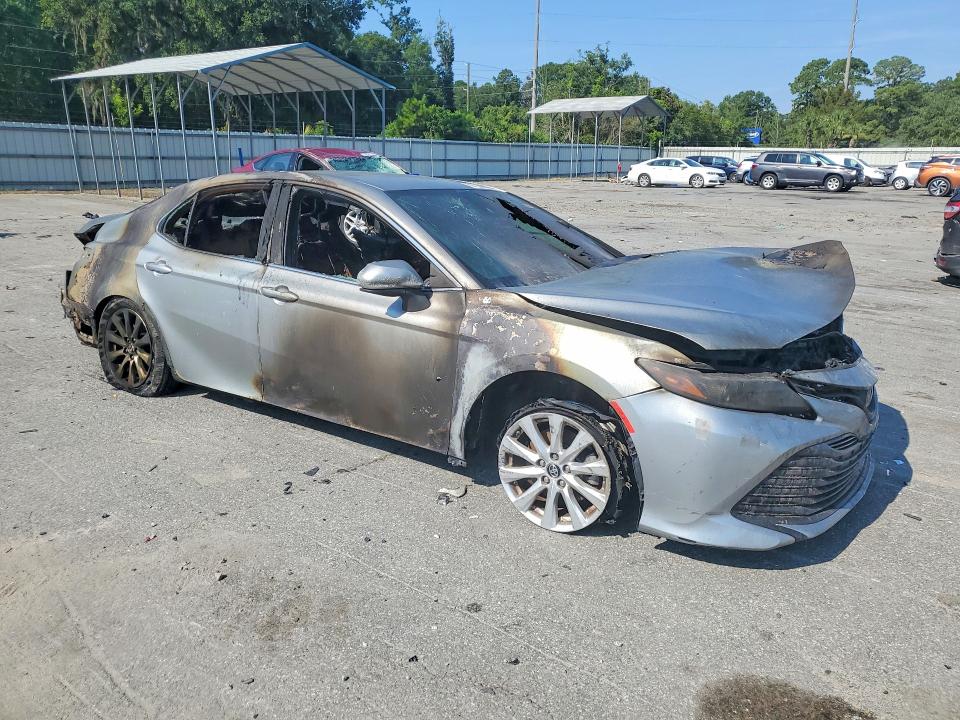 60158696 :رقم المزاد ، 4T1B11HK0KU249942 vin ، 2019 Toyota Camry مزاد بيع