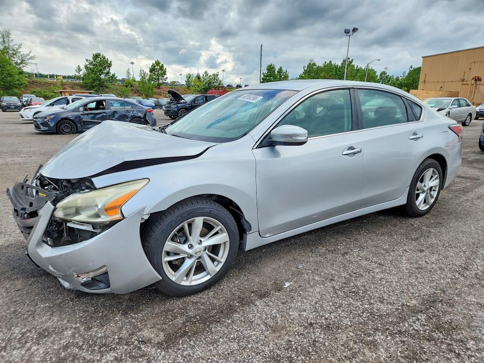 2014 Nissan Altima მანქანა იყიდება აუქციონზე, vin: 1N4AL3AP5EN260662, აუქციონის ნომერი: 60950396