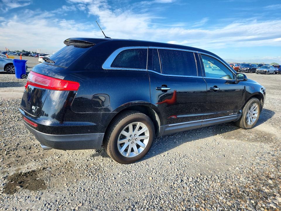 Продажа на аукционе авто 2017 Lincoln Mkt, vin: 2LMHJ5NK7HBL00376, номер лота: 62643706