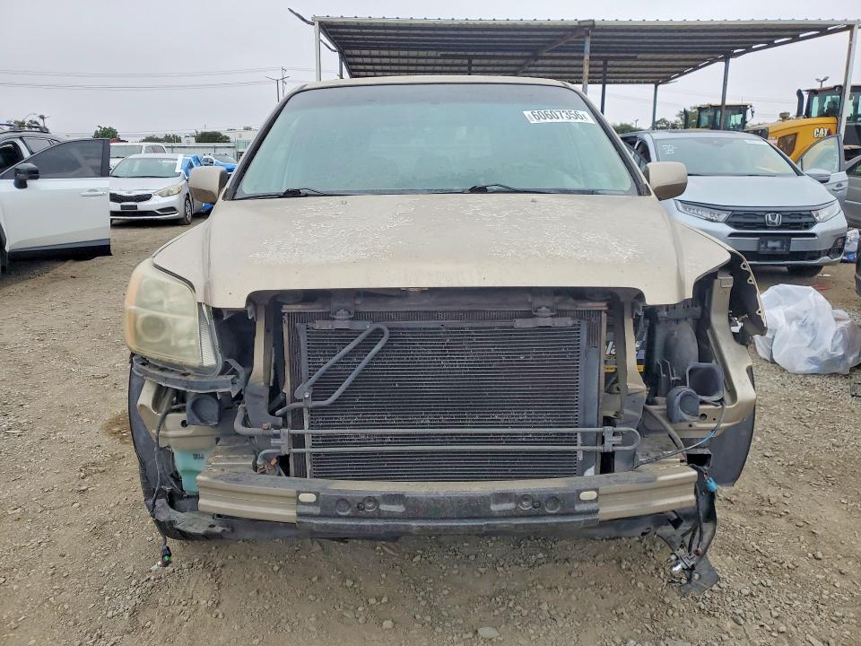 60607356 :رقم المزاد ، 2HKYF18526H563926 vin ، 2006 Honda Pilot مزاد بيع