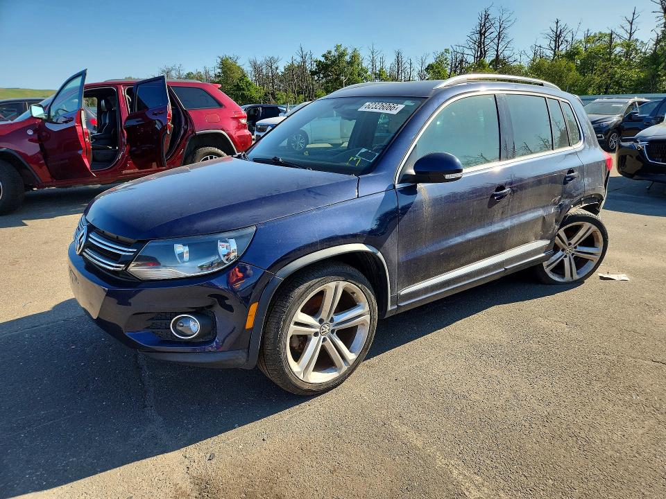 62326066 :رقم المزاد ، WVGBV7AX8GW097353 vin ، 2016 Volkswagen Tiguan مزاد بيع