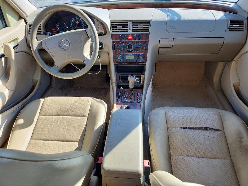 2000 Mercedes-benz C მანქანა იყიდება აუქციონზე, vin: WDBHA24G0YA834468, აუქციონის ნომერი: 61194616