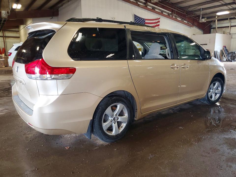 Продаж на аукціоні авто 2011 Toyota Sienna, vin: 5TDKK3DC8BS003768, номер лоту: 60271486