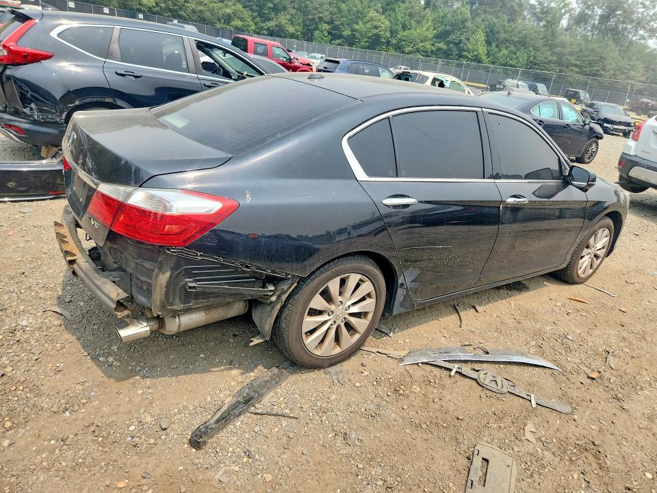 Продаж на аукціоні авто 2015 Honda Accord, vin: 1HGCR3F89FA020642, номер лоту: 61432686