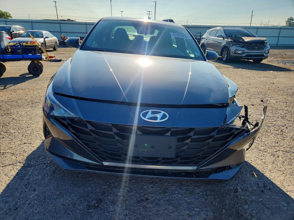 Продажа на аукционе авто 2022 Hyundai Elantra, vin: 5NPLM4AG4NH075881, номер лота: 61676226