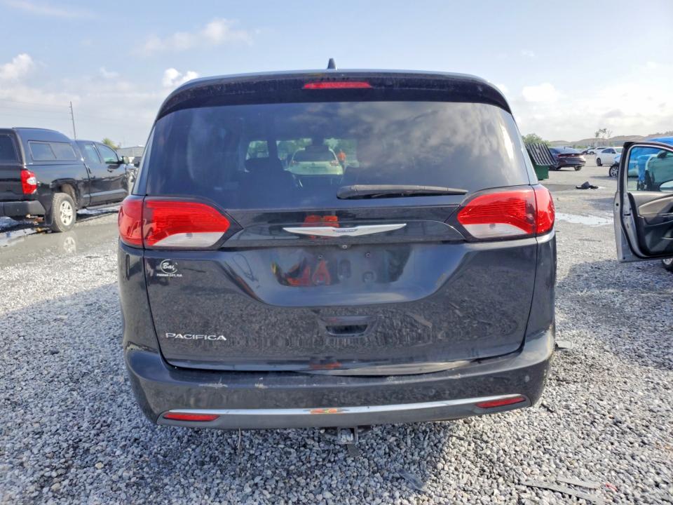 Продаж на аукціоні авто 2017 Chrysler Pacifica, vin: 2C4RC1BGXHR787832, номер лоту: 61925686