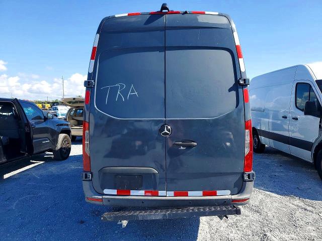 59813476 :رقم المزاد ، WD4PF1CD9KP137715 vin ، 2019 Mercedes-benz Sprinter 2500 مزاد بيع